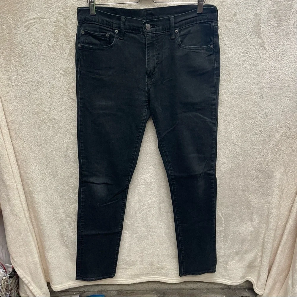 Levi’s men’s 511 slim fit jeans black size 33/34*